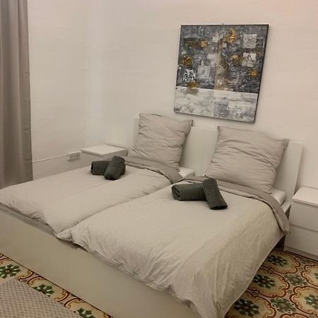 2 Bedroom Apartment In The Centre Of Валета Екстериор снимка