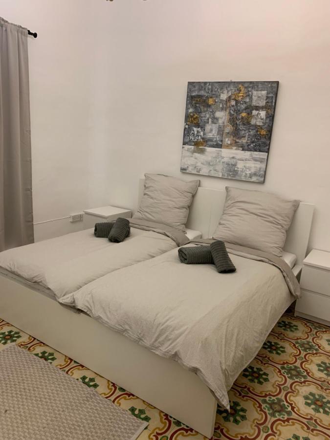 2 Bedroom Apartment In The Centre Of Валета Екстериор снимка